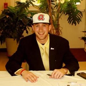 Meet your Posher, Dustin